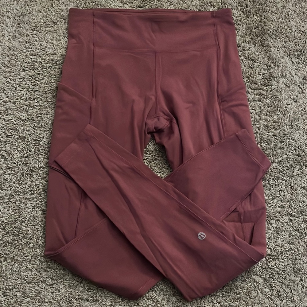 Lululemon leggings size 6